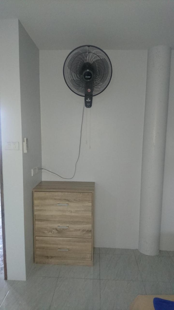 Easy Rooms And Minimart Ko Lanta Exterior foto
